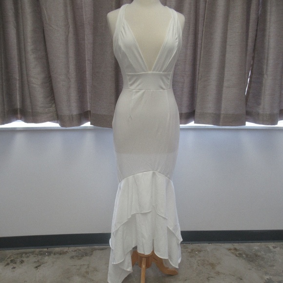 Dresses & Skirts - White Dress Size Small